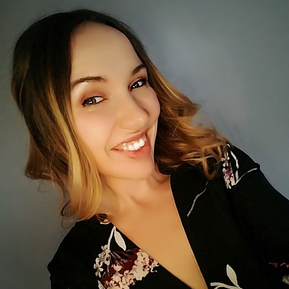 Hey there, fellow fashionista!π - Picture 2 of 2